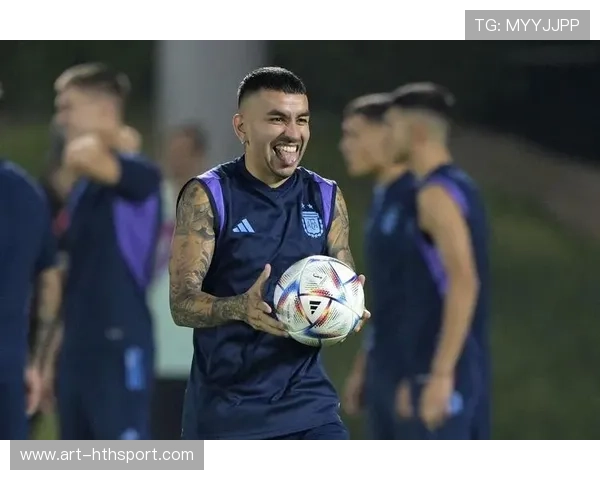 墨西哥老虎大学准备签下德国活力前锋，开启足球新篇章