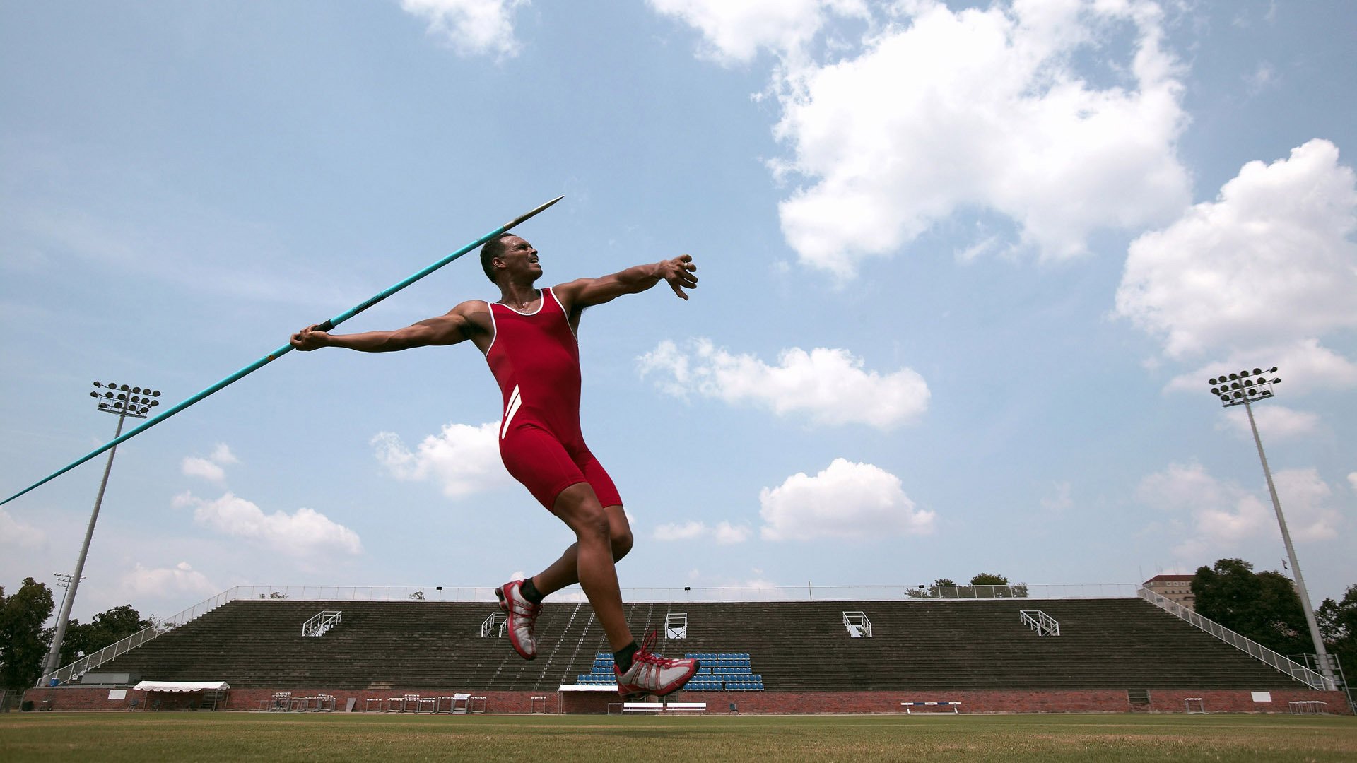 华体会-仰泳配速变化策略显效果，仰泳完整配合的重难点是什么